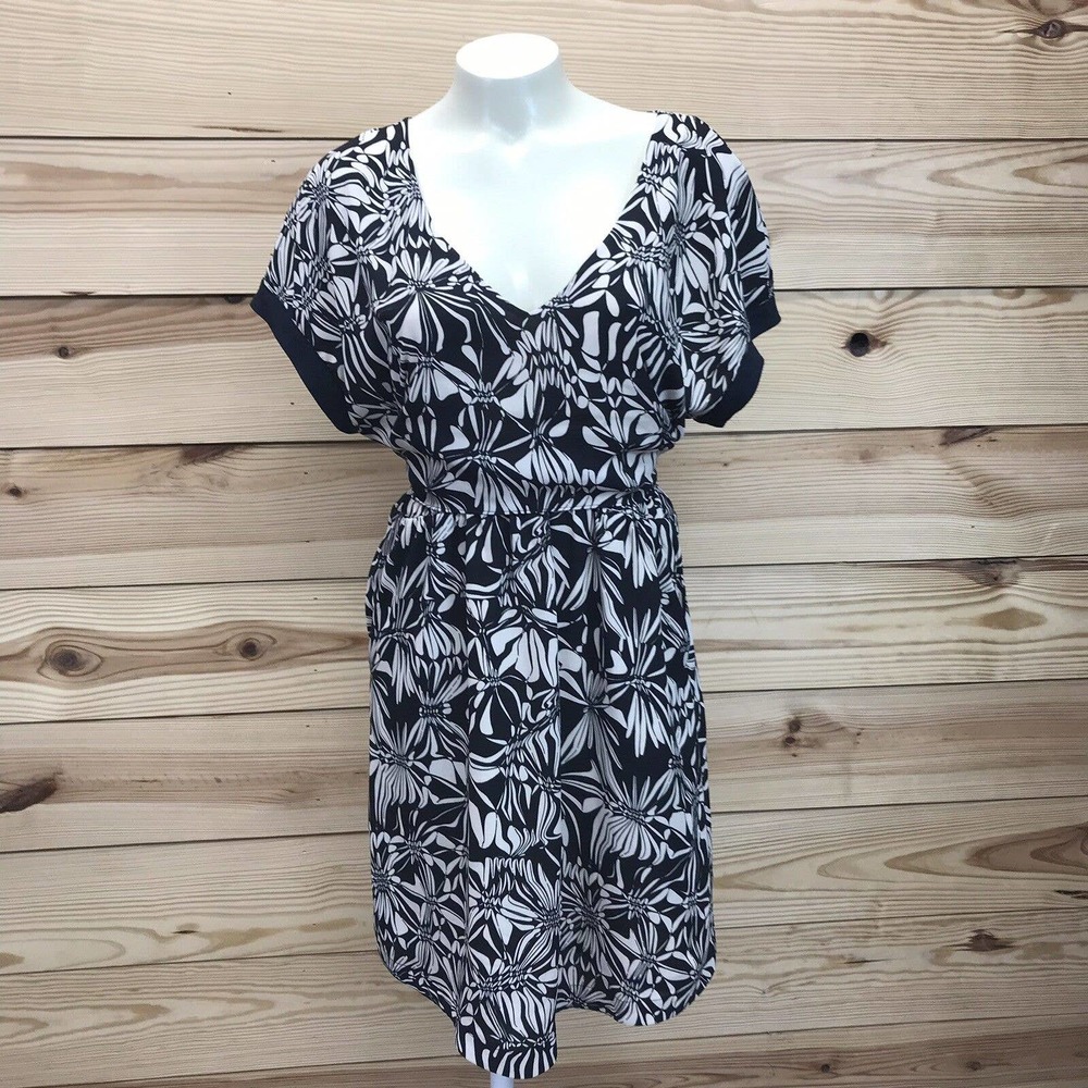 Postmark Anthropologie Dress Small Black Beige Floral Knee Length Blouson B16